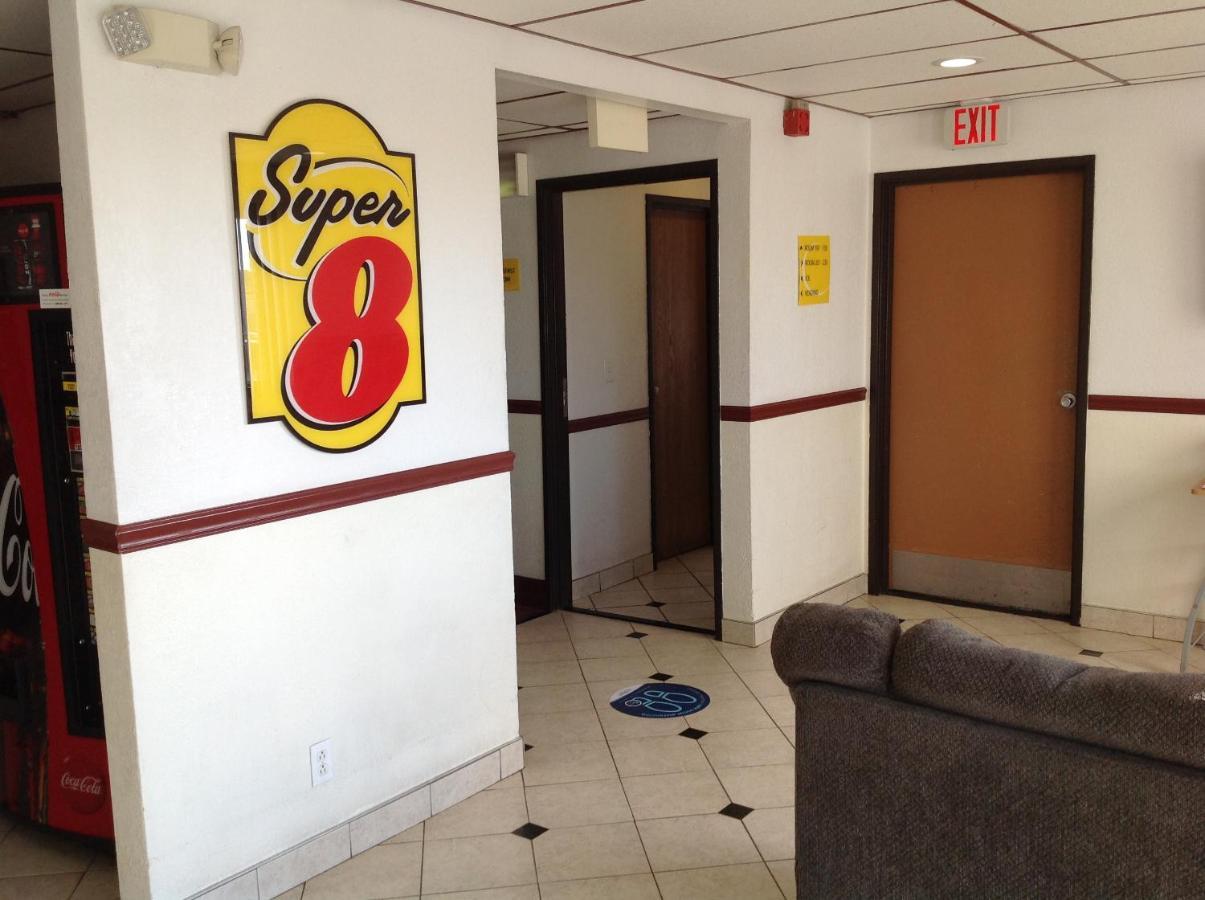 Super 8 By Wyndham Winchester Va Exterior foto
