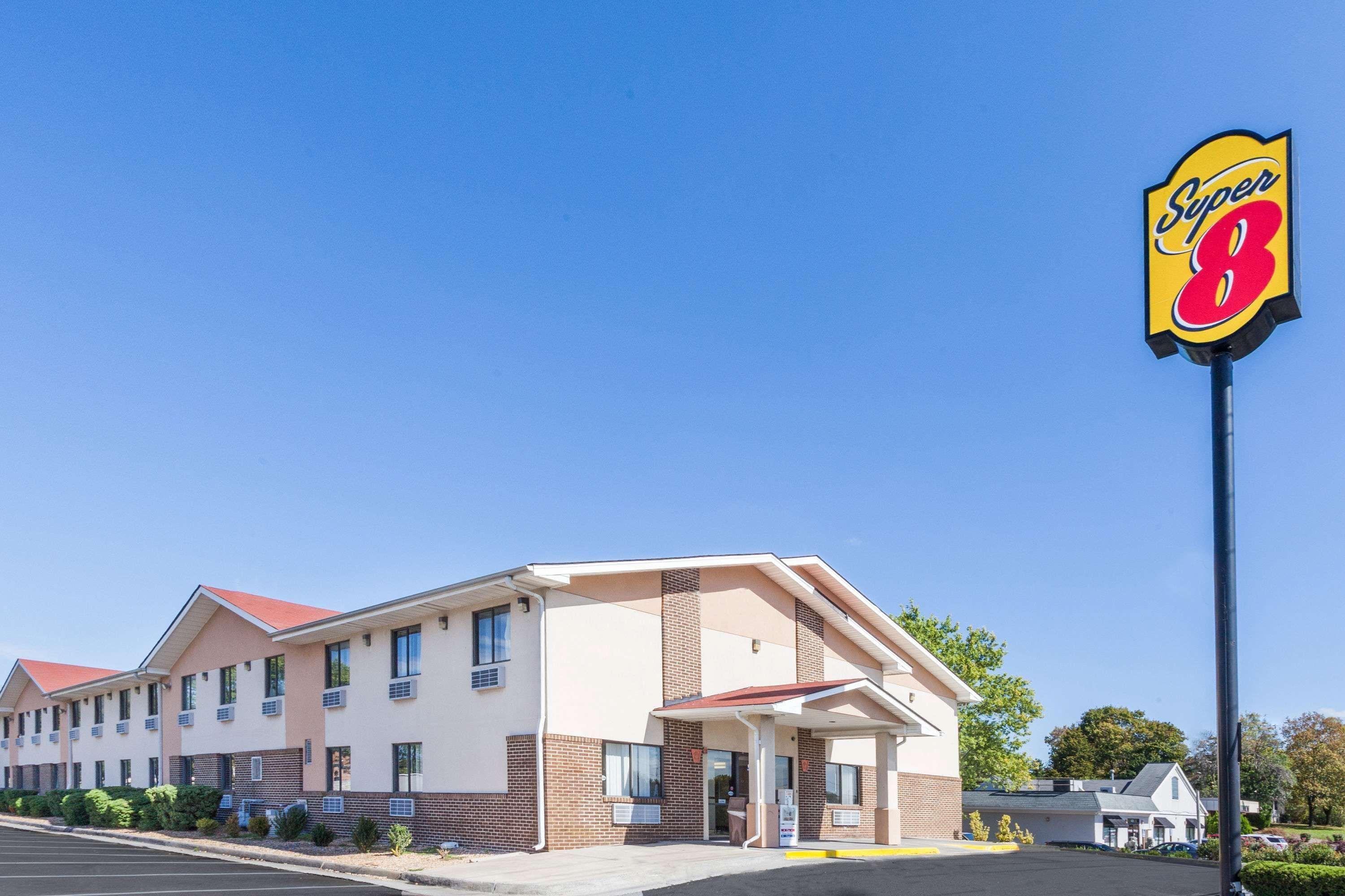 Super 8 By Wyndham Winchester Va Exterior foto